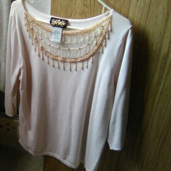 Top - Picture 3 of 4